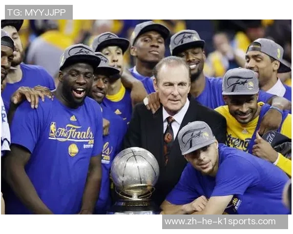 2016年西部决赛第二场勇士逆转雷霆展现强大团队实力与决胜时刻的精彩对决 2016年西部决赛第二场勇士逆转雷霆展现强大团队实力与决胜时刻的精彩对决